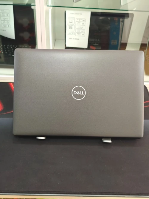 DELL LATITUDE 5400 INTEL CORE I5 8365U 8GB 256GB SSD 14,1 POUCES AZERTY LUMINEUX