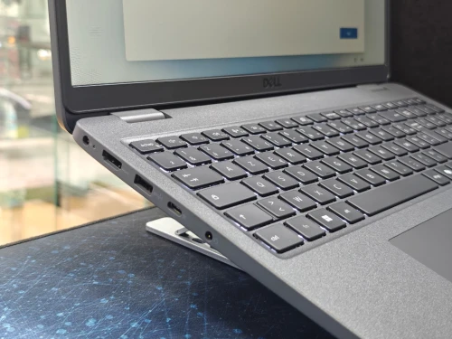 DELL LATITUDE 3550 I5 1335U 16GB 512GB SSD 15,6 FULLHD AZERTY LUMINEUX NEUF SOUS EMBALLAGE 