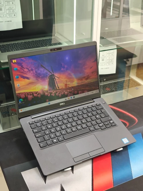 DELL LATITUDE 7300 Intel core i5 8365u 8GB 256GB SSD 13,3 FULLHD IPS