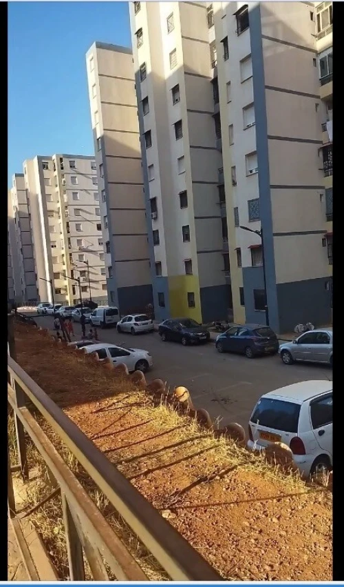 Location Local Oran Es senia