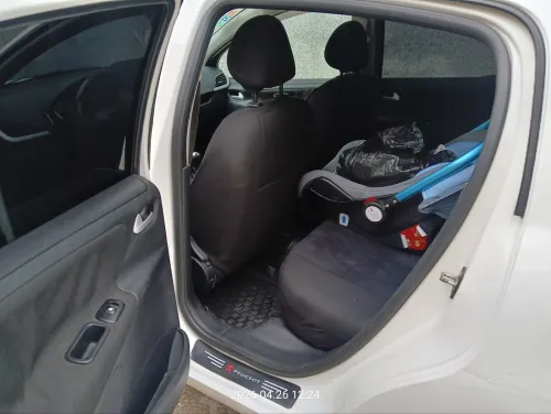 Peugeot 207 plus 2013 Fennc