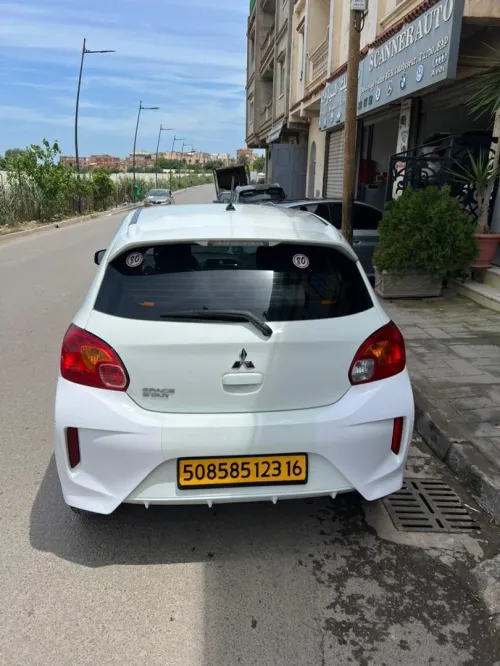 Mitsubishi Space star 2023 
