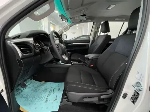 Toyota Hilux 2026 SR5