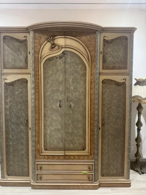 Armoire