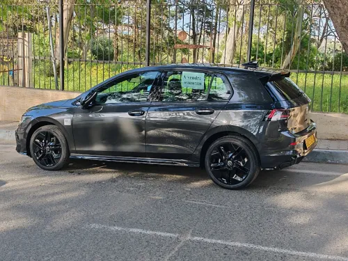 VW Golf 8 2025 R-line