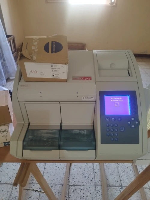 VEND MINI VIDAS et VIDAS PC BLEU biomerieux VENU DE FRANCE