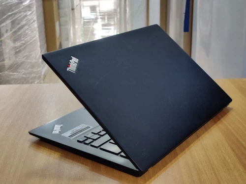 LENOVO THINKPAD T490S ULTRA SLIM I5 8EME / 8G / 256 SSD /14 FHD +CARTABLE
