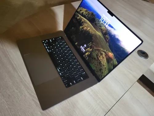 Mac pro m2 32GB 16 inch 1 TB