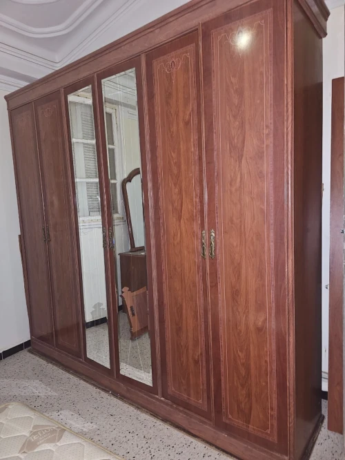 Chambre à coucher très bon état