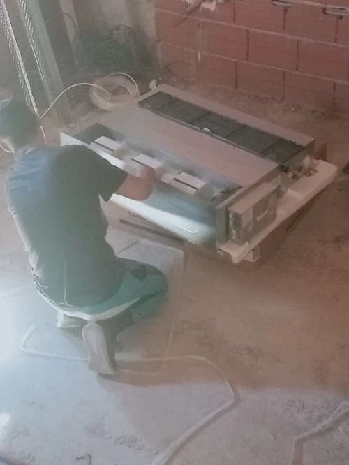 Montage climatisation et ventilation centralisée