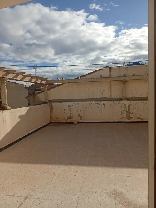 Location Appartement Niveau de villa Studio Alger Khraissia