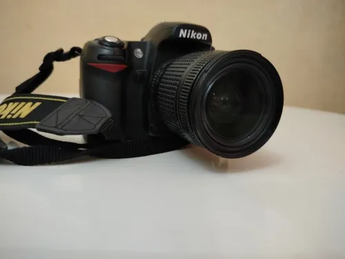 Nikon D80 avec lens 80mm