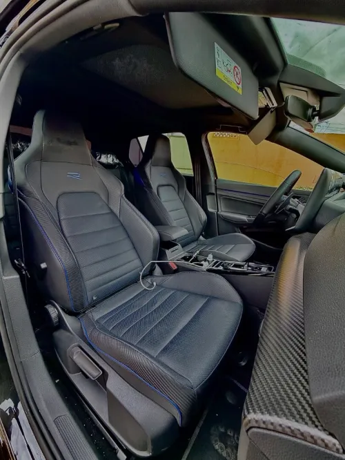 Volkswagen Golf 8 2025 R 333 