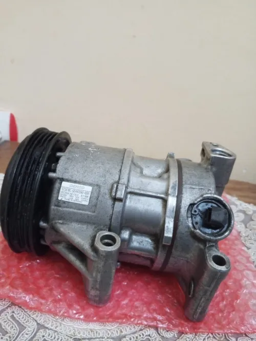 Compresseur climatisation Toyota Yaris d4d