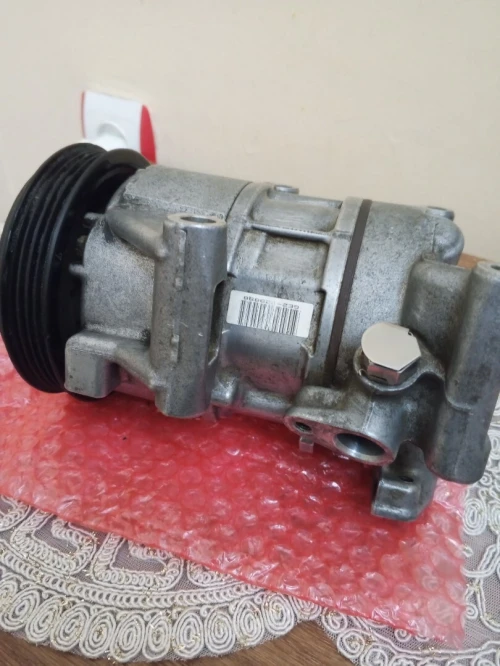 Compresseur climatisation Toyota Yaris d4d