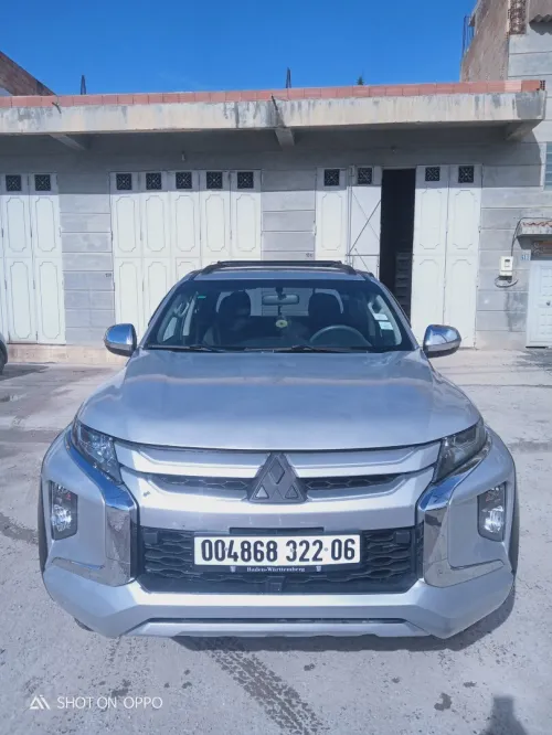 Mitsubishi L200 2022 Doube cabine Evolution