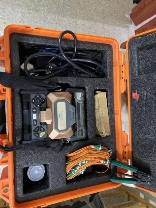 Fiber Optic Fusion Splicer
