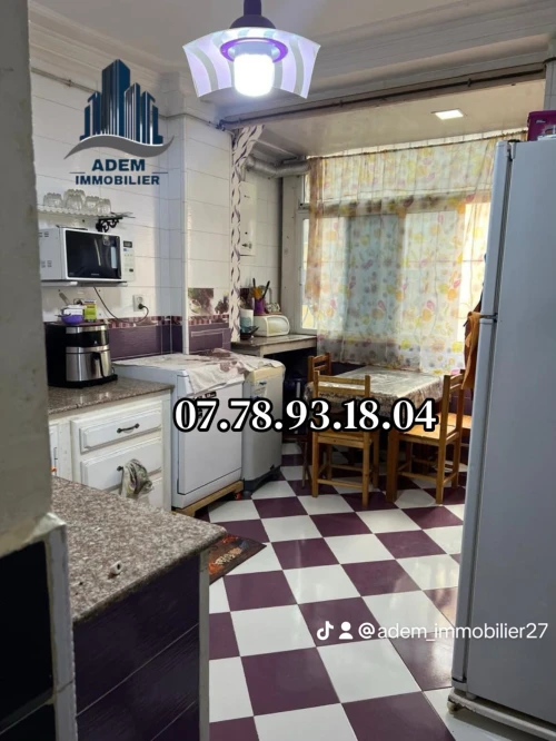 Vente Appartement F4 Mostaganem Mezghrane