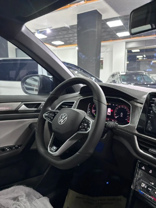 Volkswagen T-Roc 2025 
