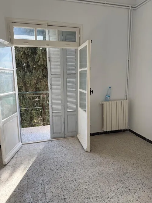 Location Appartement Niveau de villa F4 Alger Dely brahim