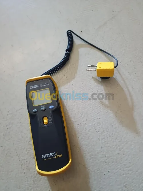 Thermomètre numérique Chauvin Arnoux C.A 811  