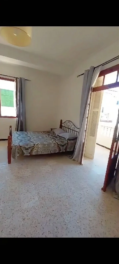 Location Appartement Niveau de villa F3 Alger Hydra