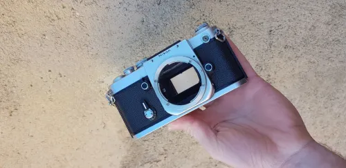 Nikon F2