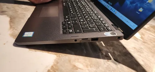 Dell Latitude 5300 2-in-1 x360 i5 8eme 16GB RAM 512GB SSD 13.3" FULL HD IPS TACTILE CONVERTIBLE