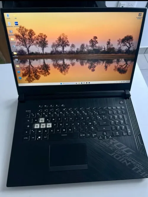 Asus rog strix i7-10875H RAM 32GB SSD 2T