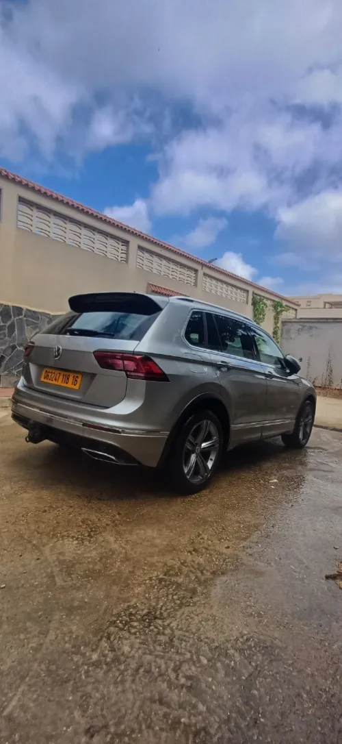 Volkswagen New Tiguan 2018 R-Line