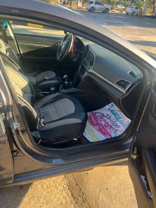 Hyundai Elantra 2019 GLS