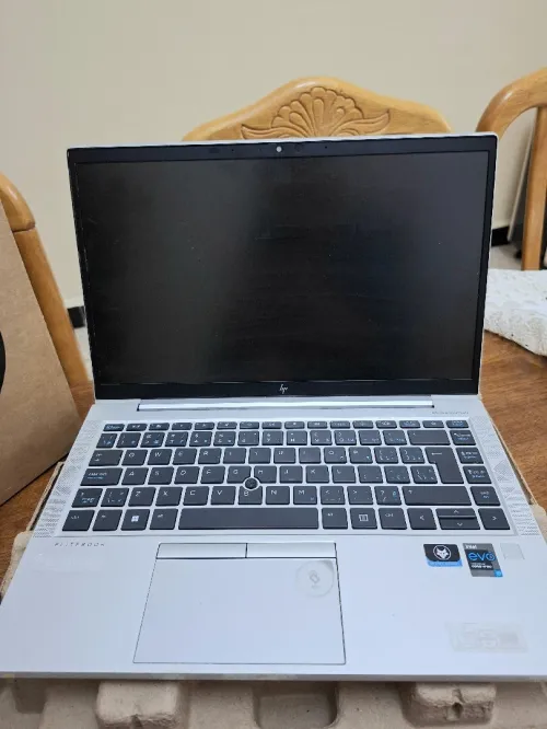 Hp elitebook 840 11th gen i7