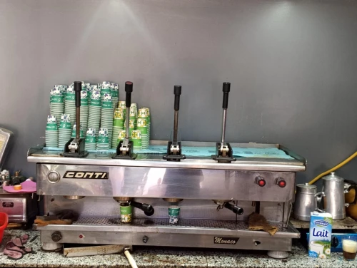 Machine a café , ice cream machine