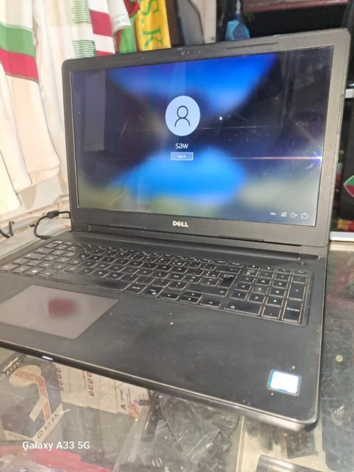DELL Inspiron 15 ( i3 - 6 TH ) ( 128 GB - 8 DDR4 )