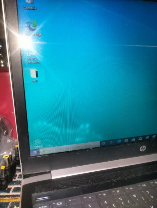 HP Probook 540 G5 - ( i7-6 TH ) - ( 8 DDR4/240 SSD )