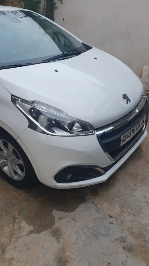 Peugeot 208 2016 Active Facelift