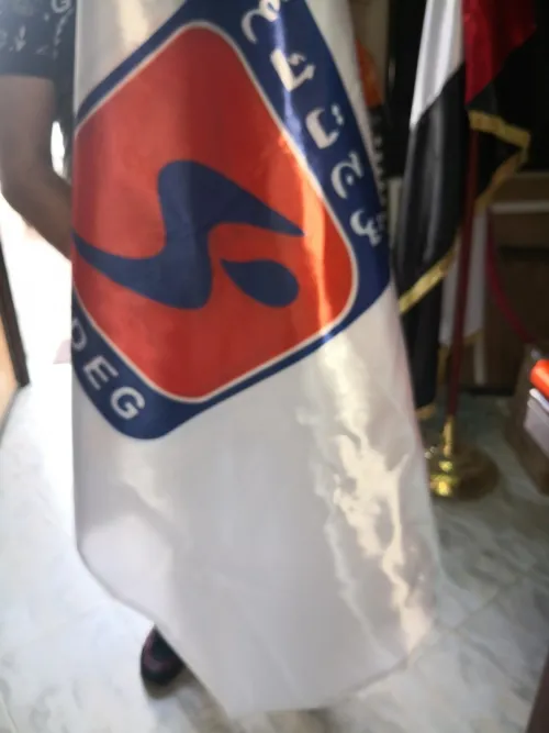 Confection et vente de drapeau