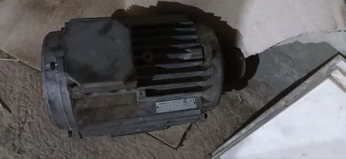 Moteur avec polie 