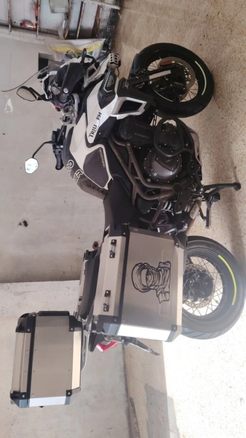Triumph tiger 1200 2021 Triumph cc xpplorer 2019