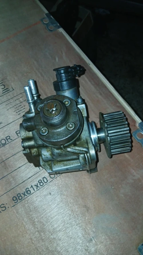 Pompe HP 1.6 HDi 110hp un seul arbre acame nouveau