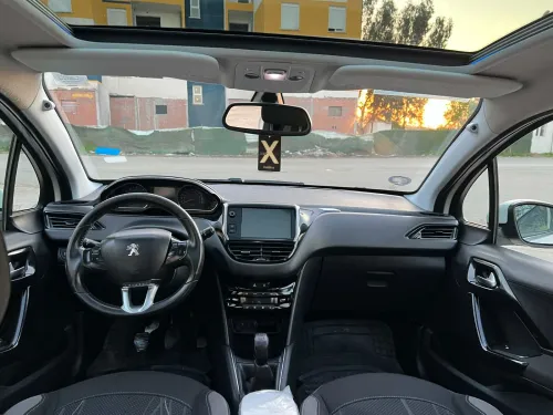 Peugeot 208 2013 Allure