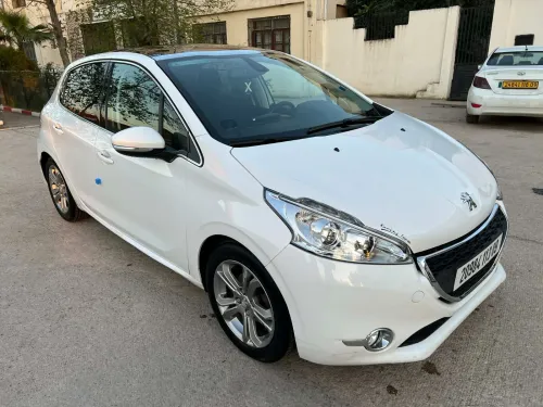 Peugeot 208 2013 Allure