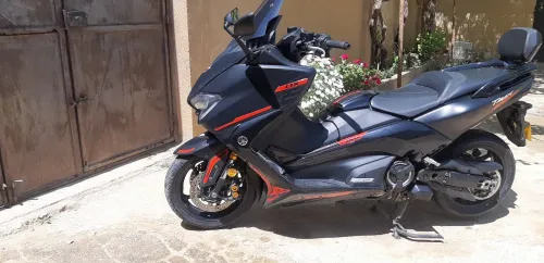 Yamaha T max 2018