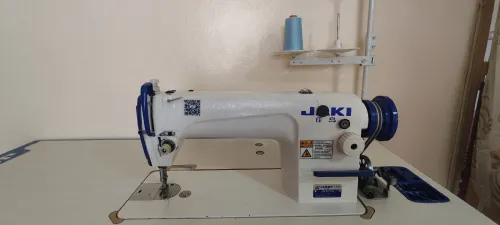 Machine a coudre JAKI