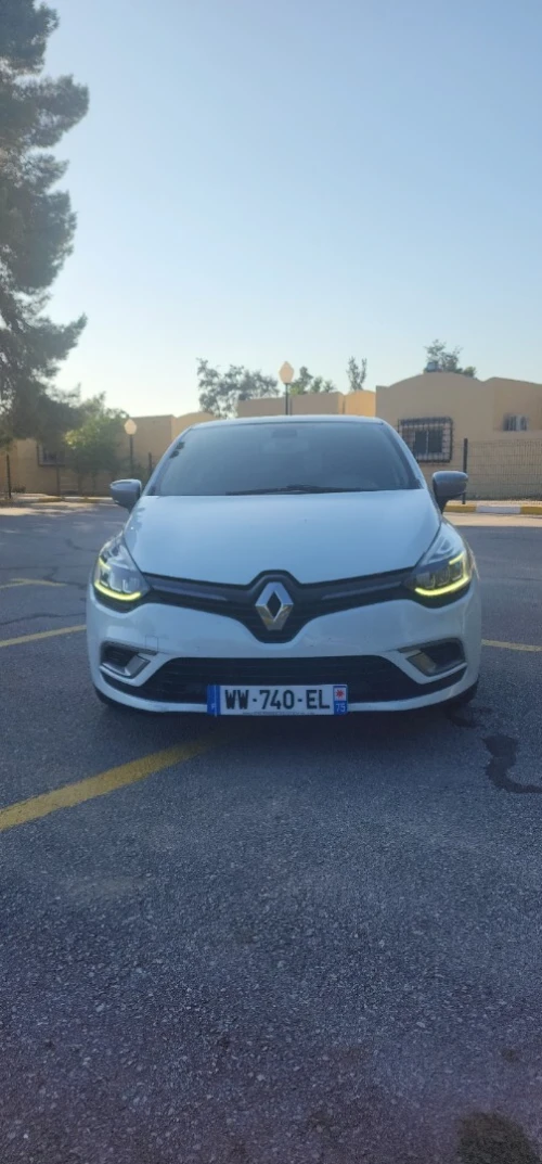 Renault + Clio gt line 2018 .