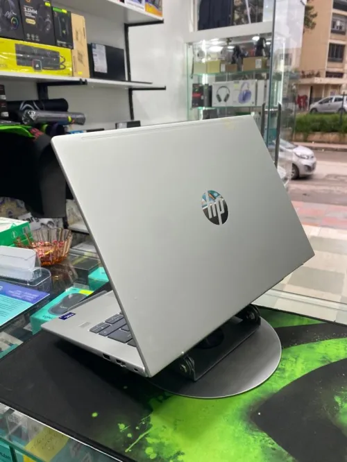 HP 4 G1i 14 PROCESSEUR ULTRA 5 225U 14'' 16GO RAM 512SSD NVME
