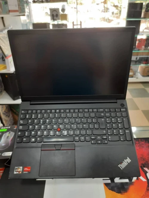 LENOVO Thinkpad E15 GEN2 ryzen 5 4500U