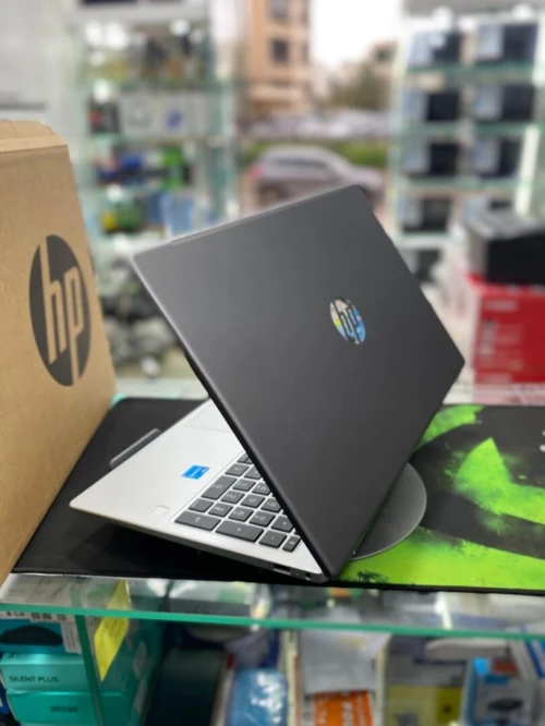PC PORTABLE HP I3 13EME NEUF 15.6'' 08GO RAM 512GO SSD