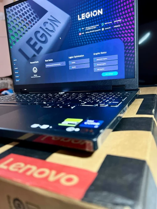 LENOVO Legion 5 CORE i7 13650HX  RTX 5070