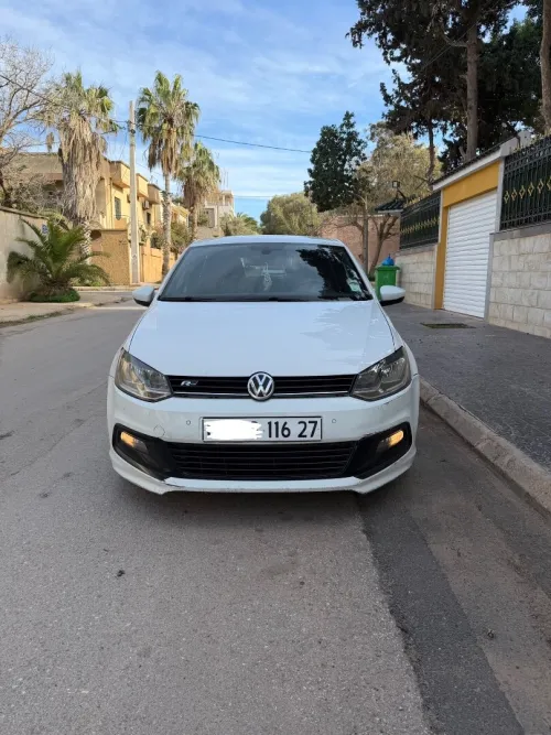 Volkswagen Polo 2016 R-line